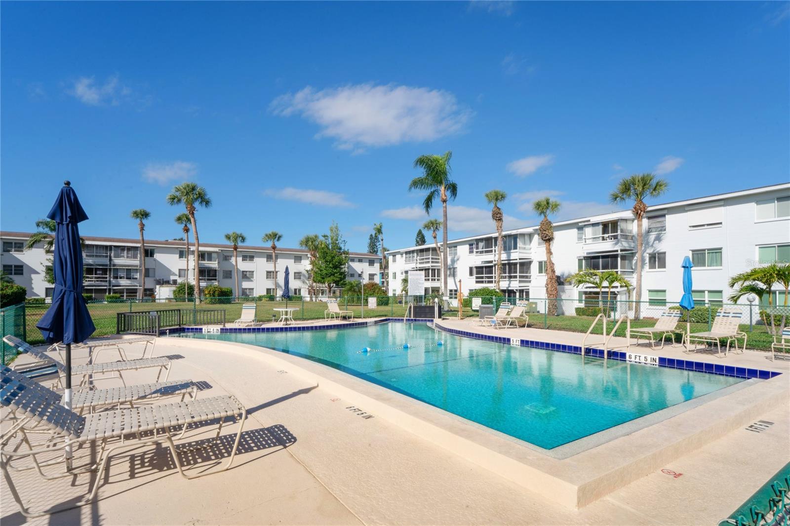 Image 2 of 36 For 5873 Palm Lane B33