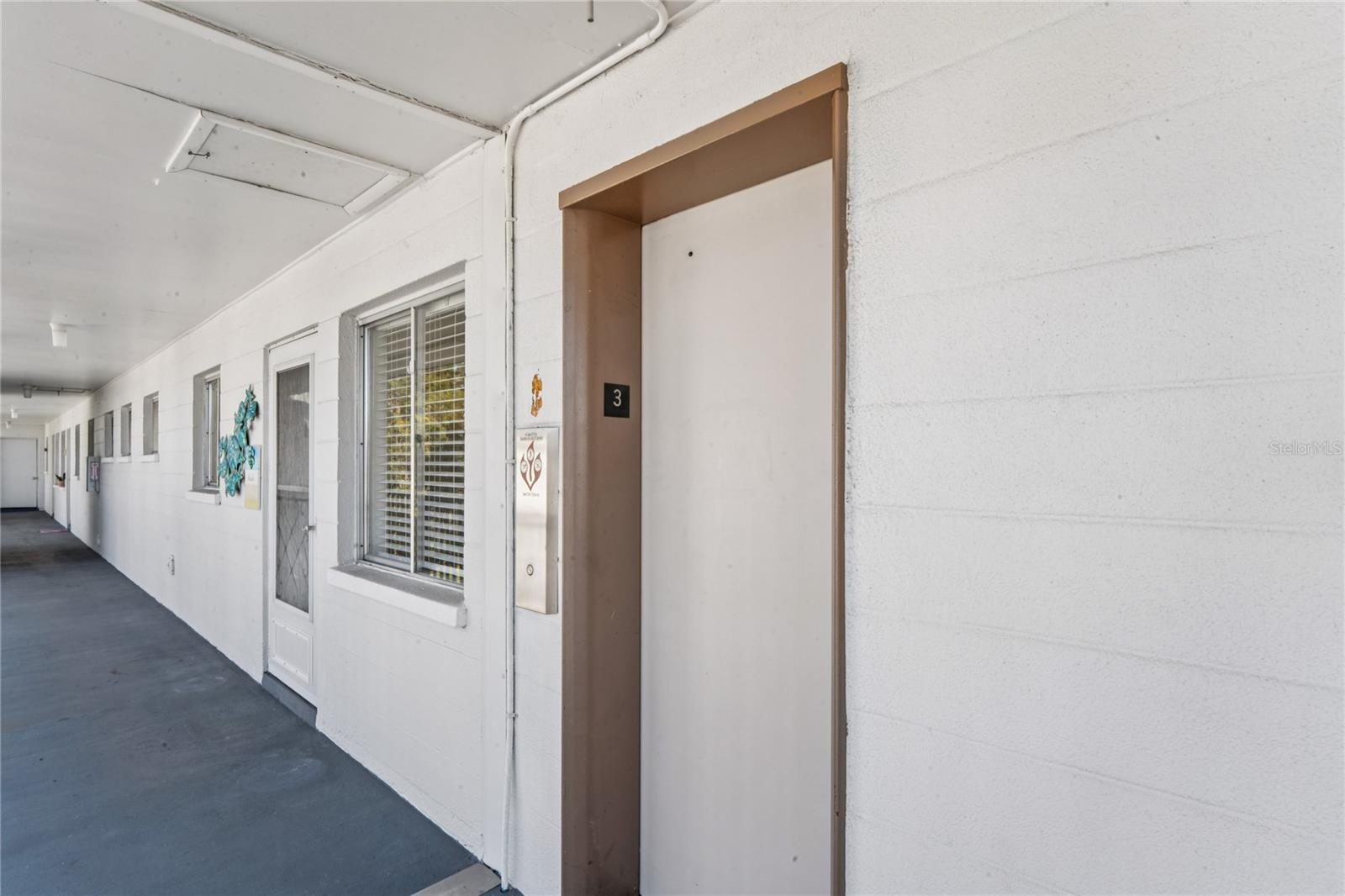 Image 31 of 36 For 5873 Palm Lane B33