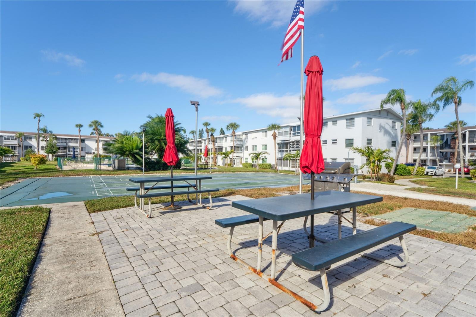 Image 34 of 36 For 5873 Palm Lane B33