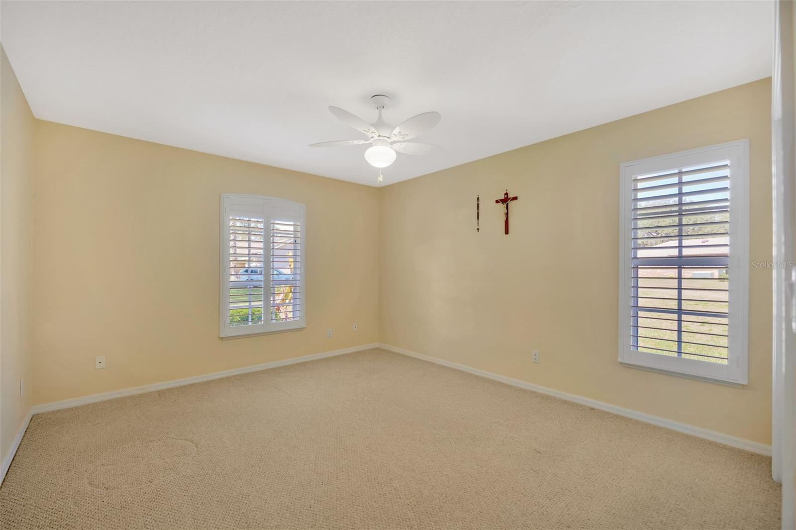 Image 12 of 20 For 37157 Foxrun Place