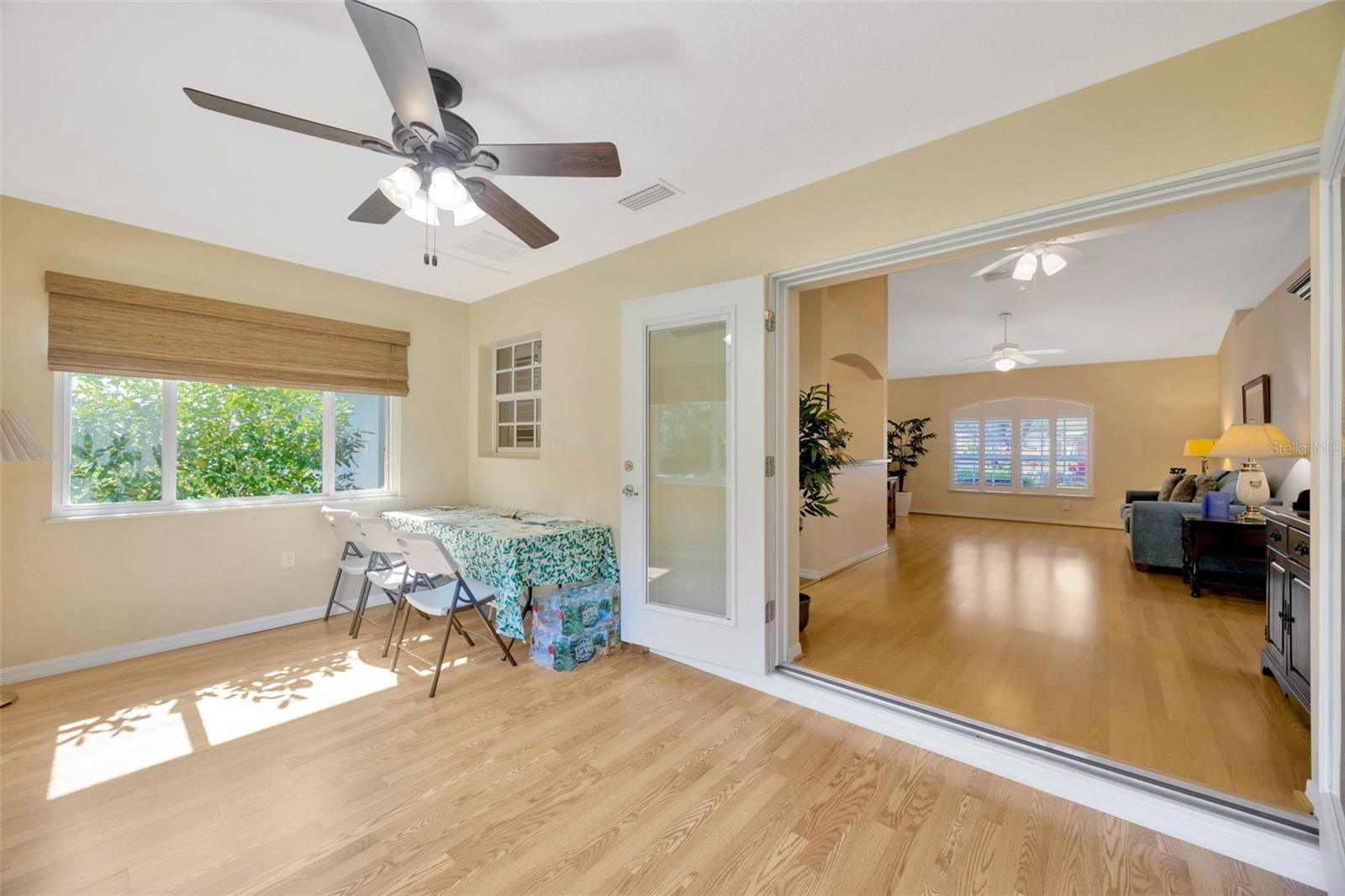 Image 17 of 20 For 37157 Foxrun Place