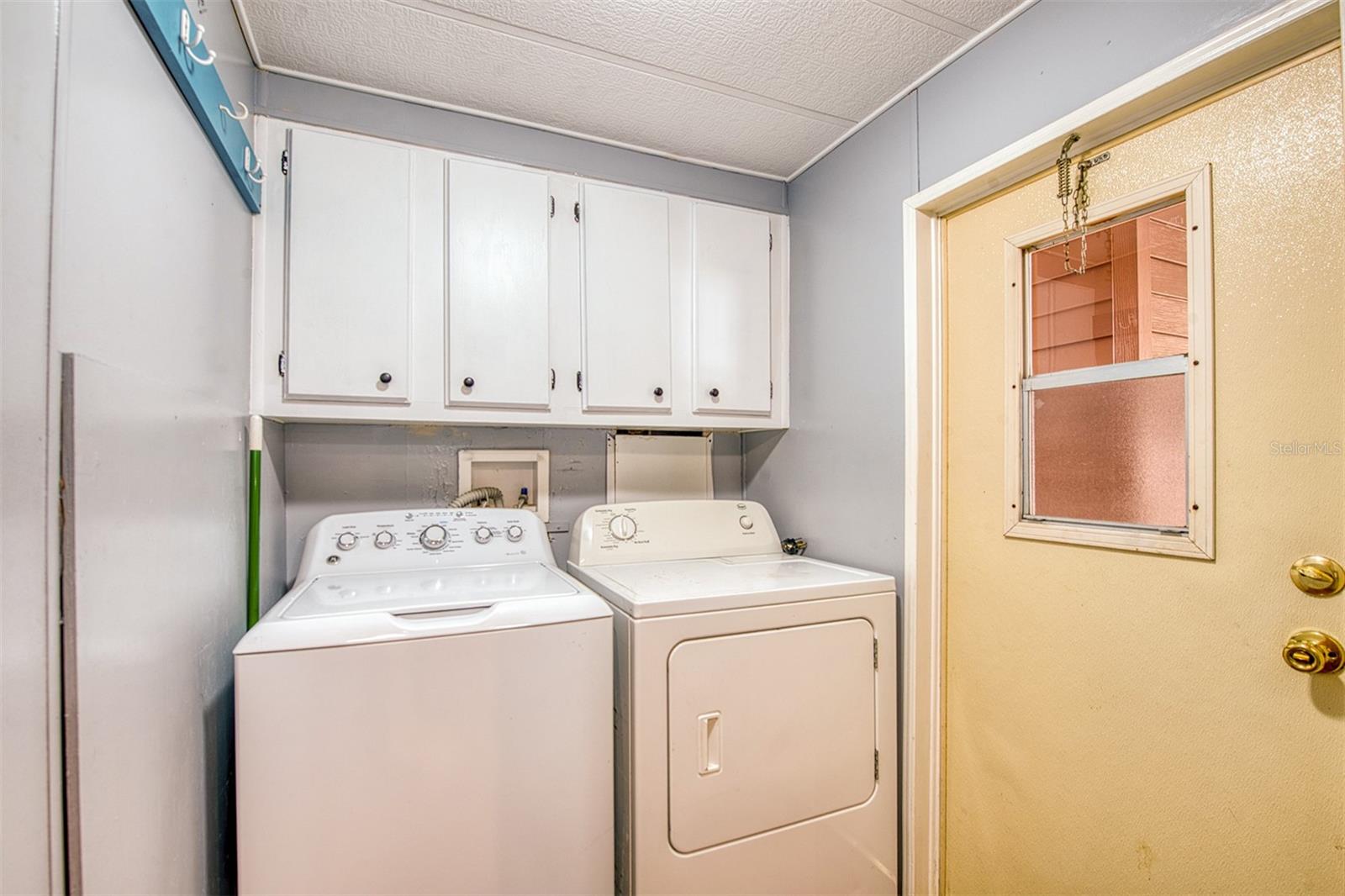 Image 13 of 42 For 283 Pelican Drive N