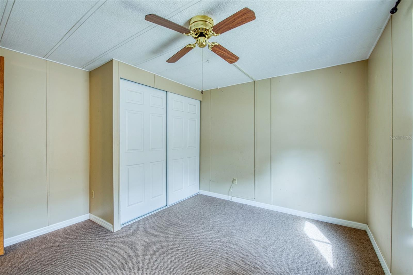 Image 20 of 42 For 283 Pelican Drive N