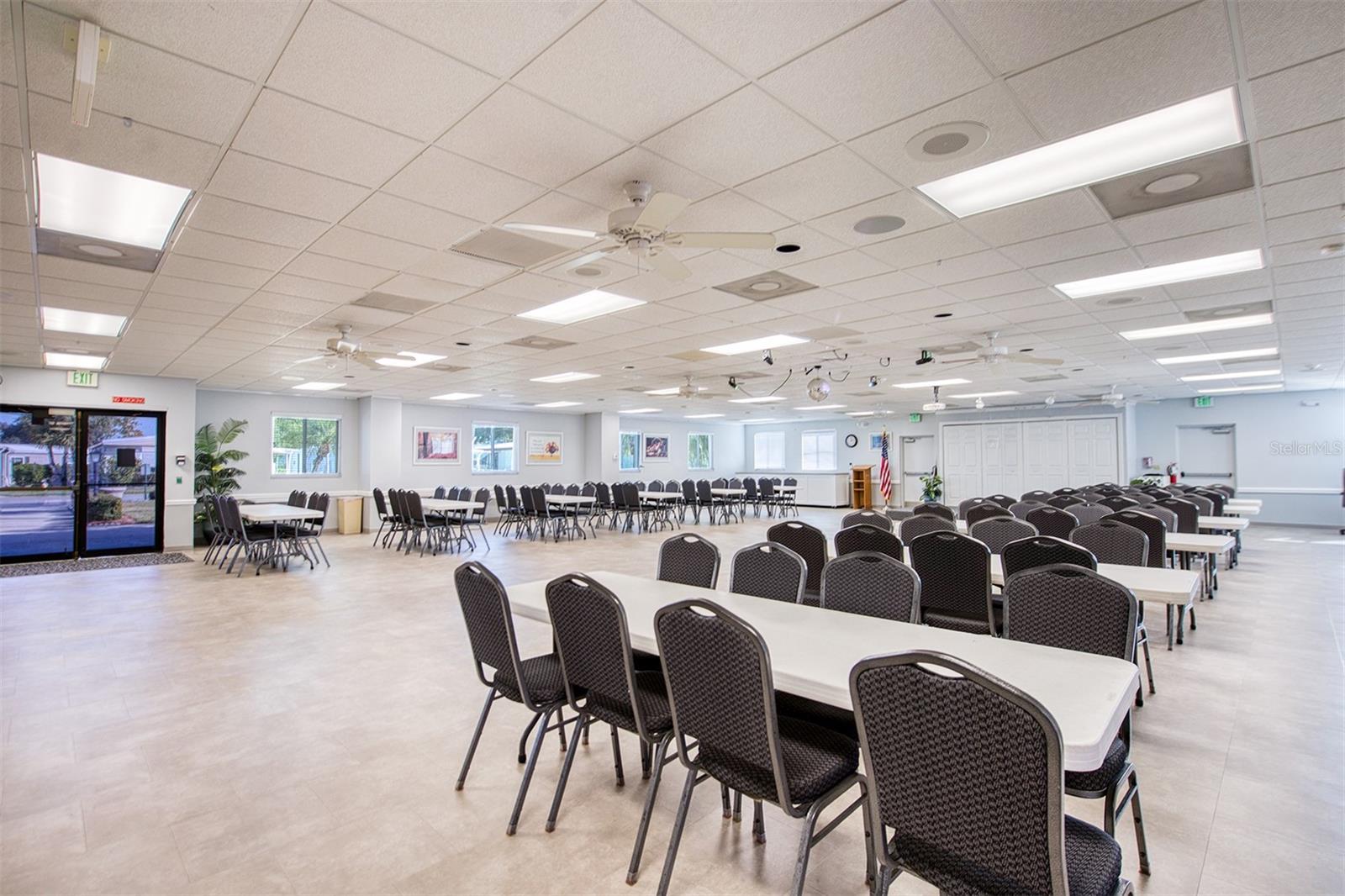 Image 33 of 42 For 283 Pelican Drive N