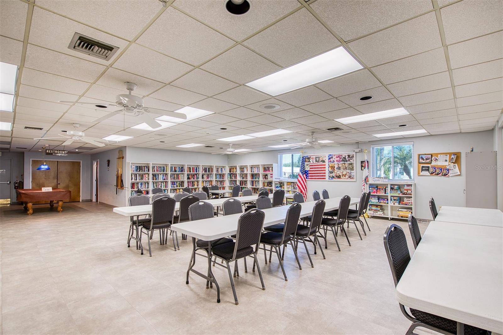 Image 34 of 42 For 283 Pelican Drive N