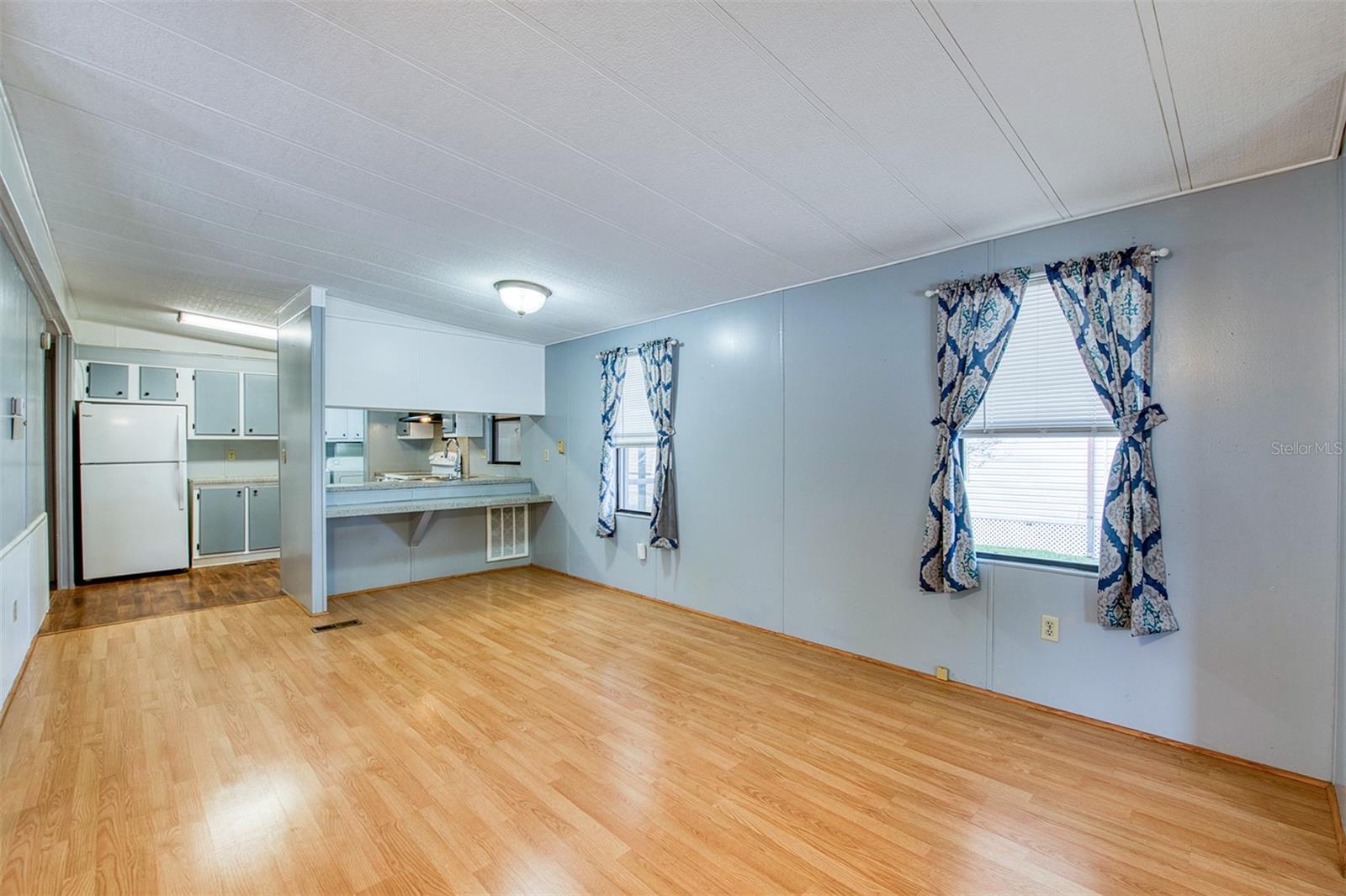 Image 6 of 42 For 283 Pelican Drive N