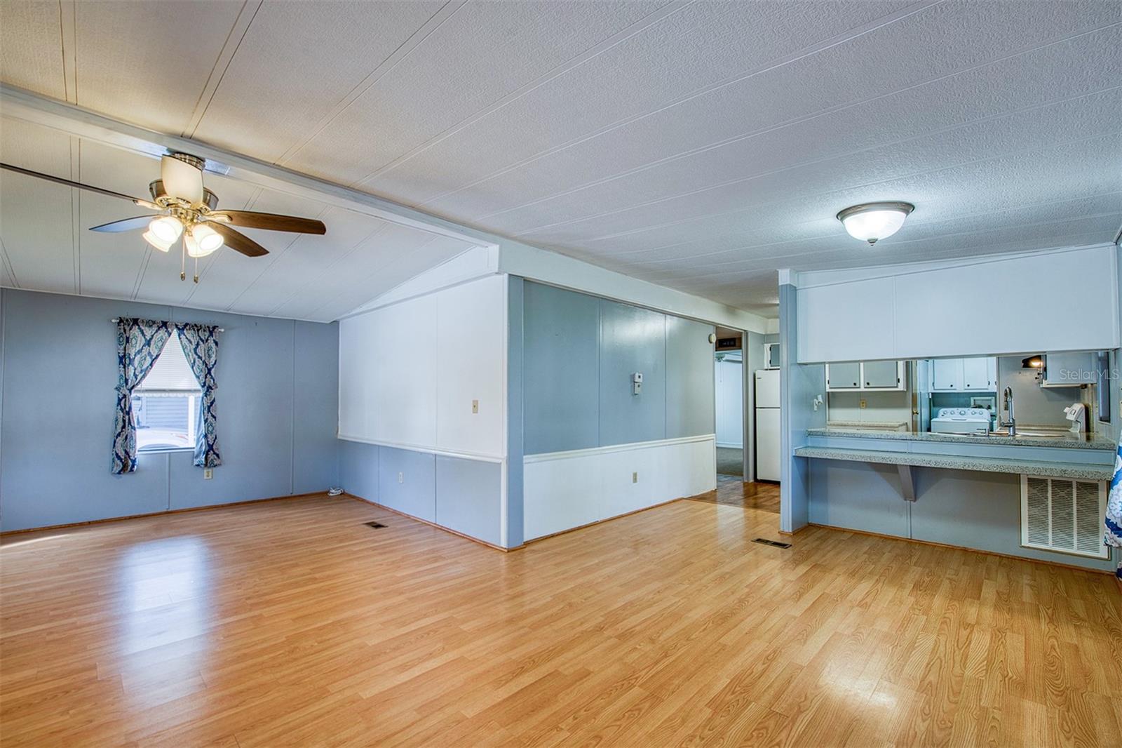 Image 7 of 42 For 283 Pelican Drive N