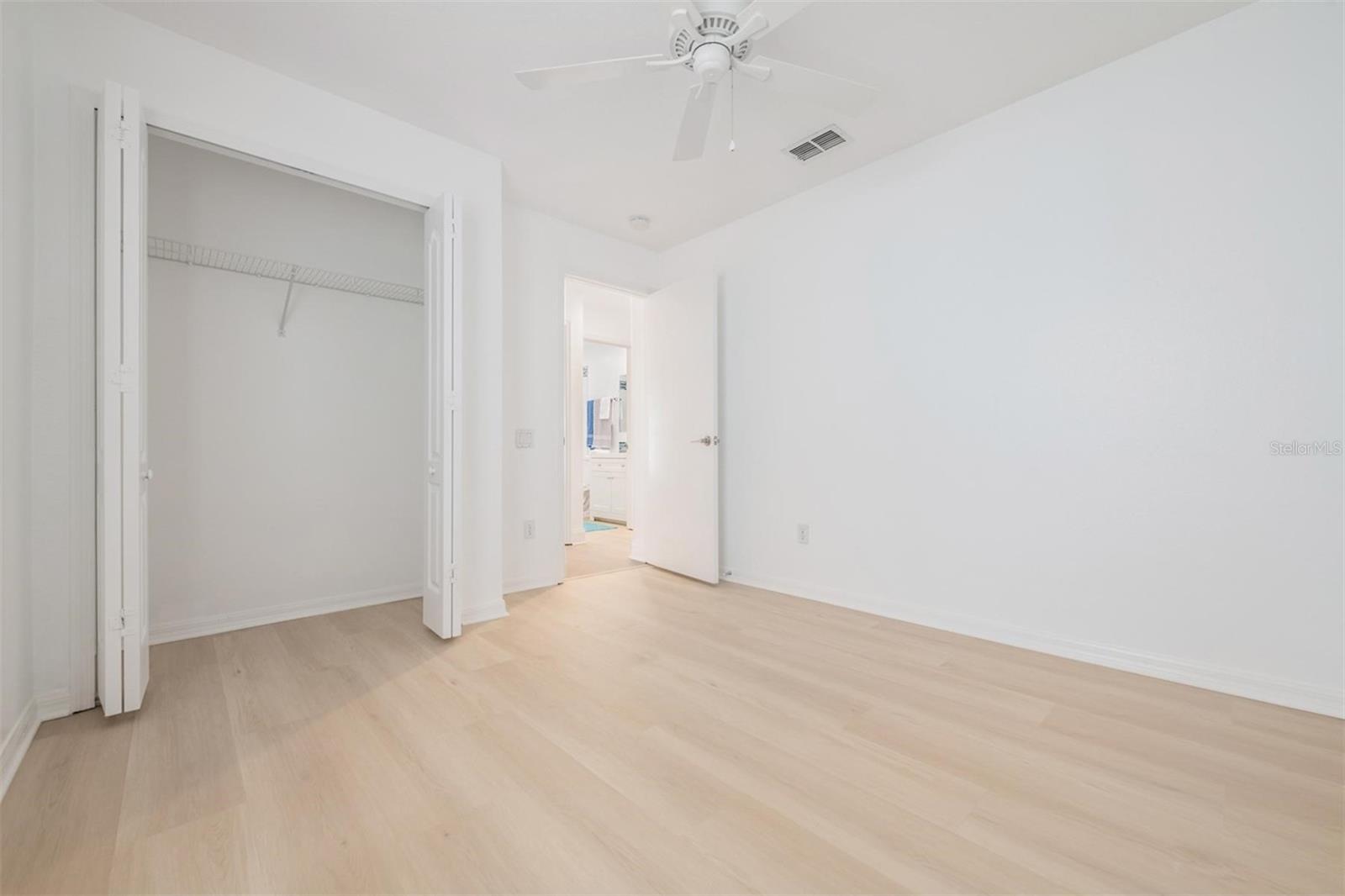 Image 26 of 45 For 4208 Pine Isle Drive