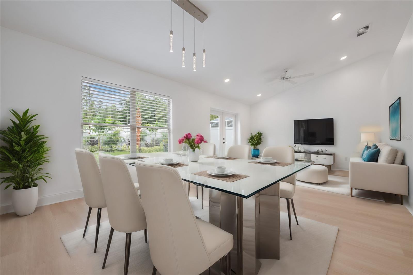 Image 4 of 45 For 4208 Pine Isle Drive