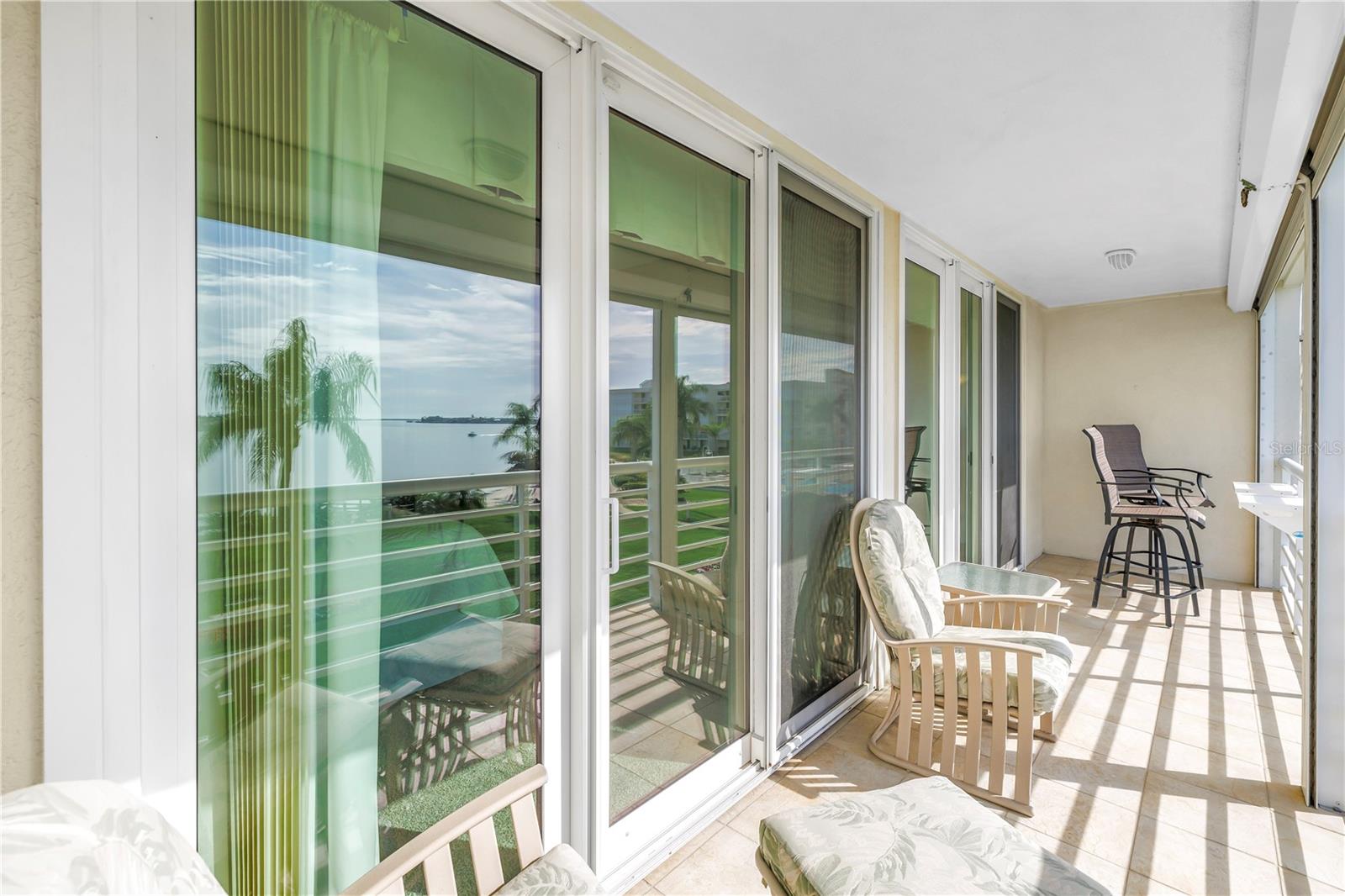 Image 23 of 41 For 6001 Bahia Del Mar Circle 328