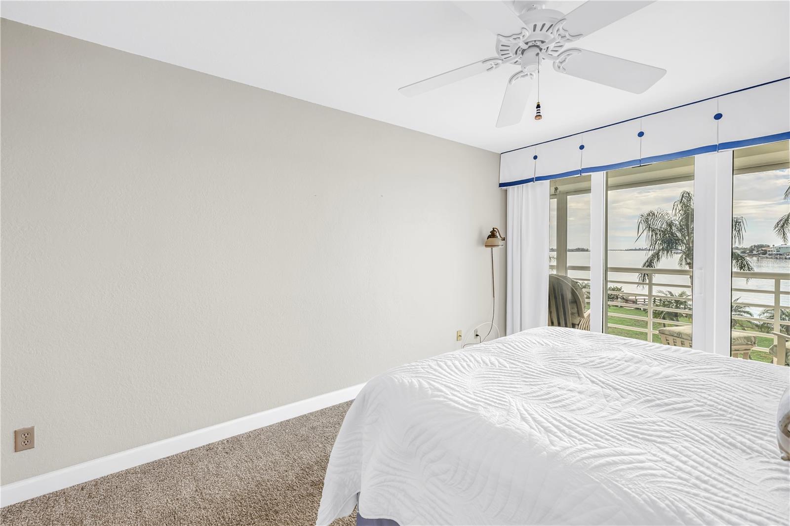 Image 26 of 41 For 6001 Bahia Del Mar Circle 328