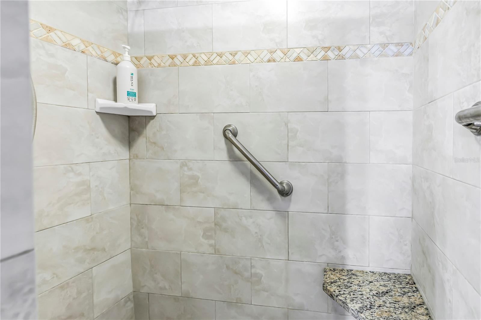 Image 29 of 41 For 6001 Bahia Del Mar Circle 328