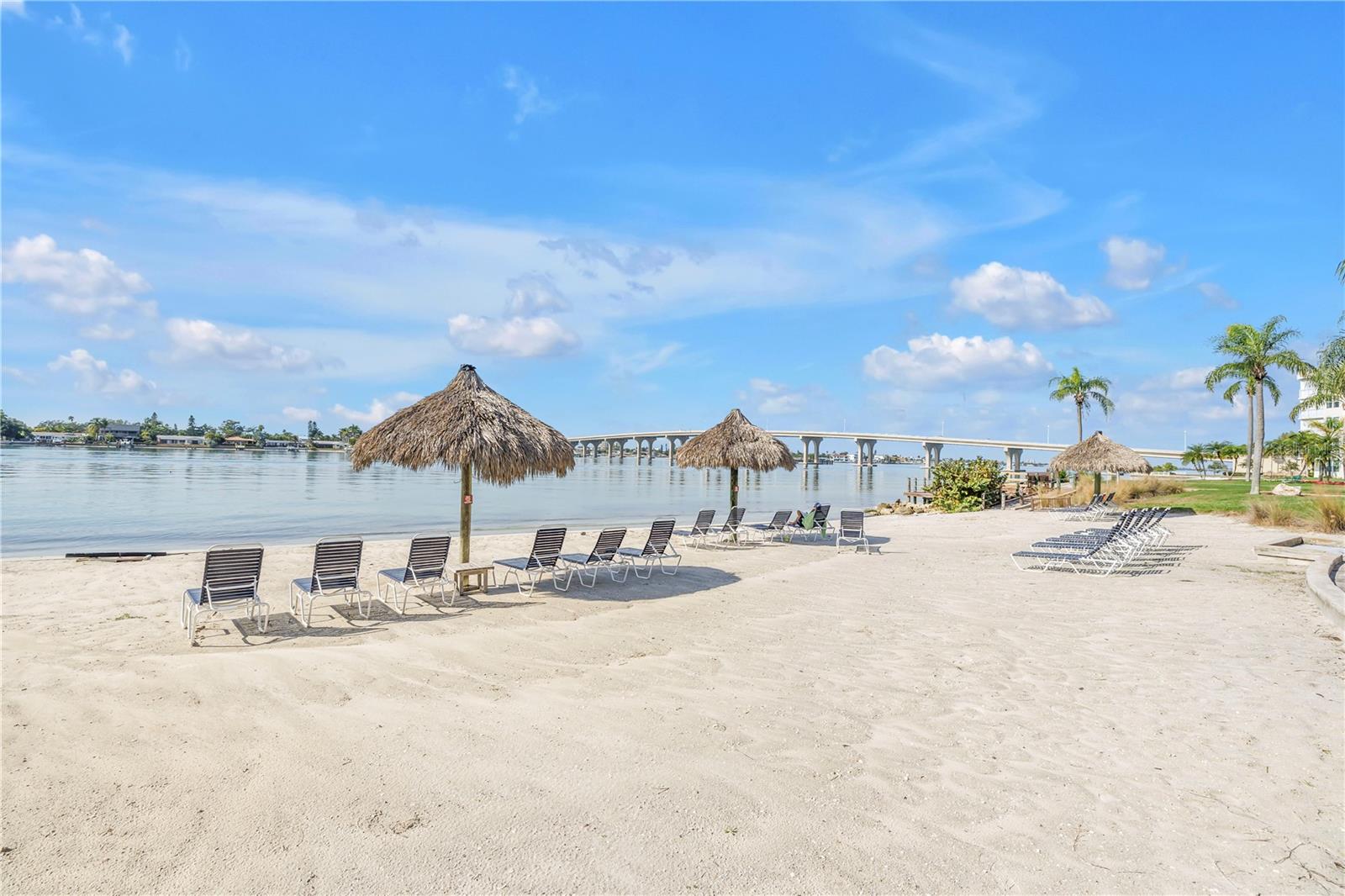 Image 36 of 41 For 6001 Bahia Del Mar Circle 328