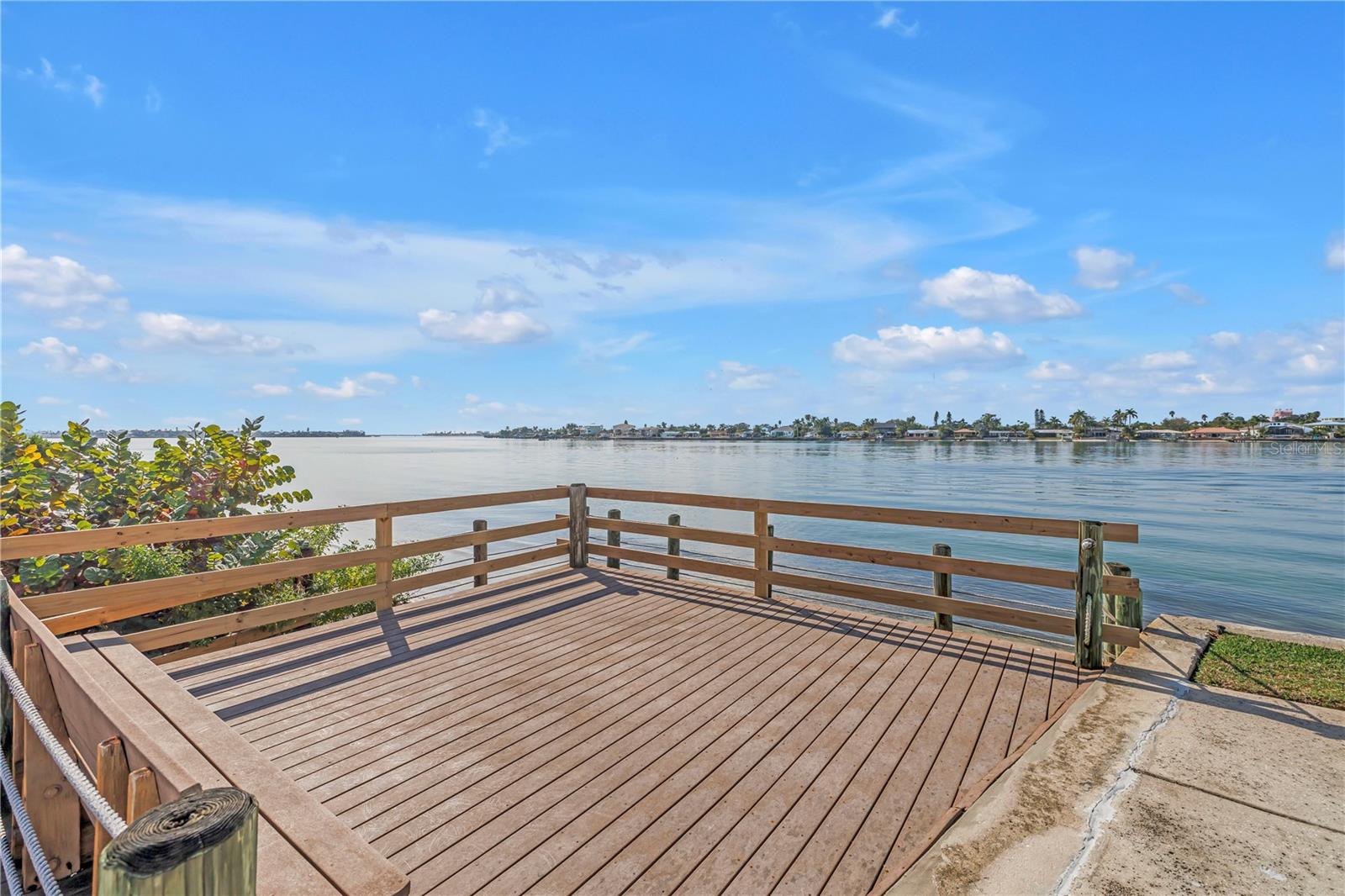 Image 38 of 41 For 6001 Bahia Del Mar Circle 328