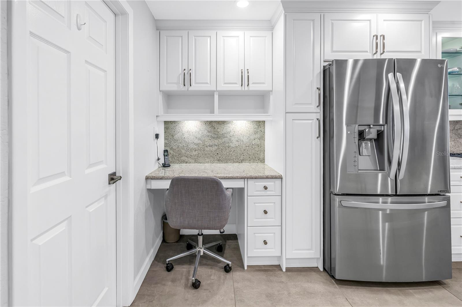 Image 9 of 41 For 6001 Bahia Del Mar Circle 328