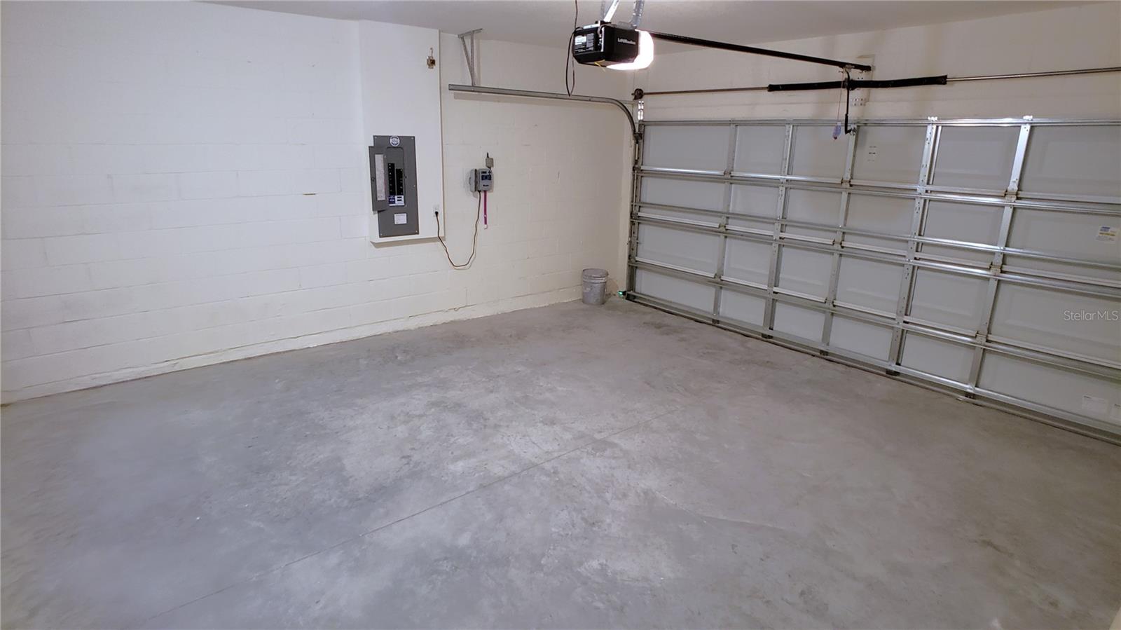 Image 5 of 34 For 34148 Jasper Stone Drive