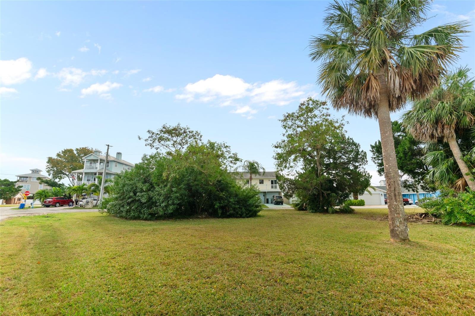 Image 14 of 19 For 6535 Yvette Drive