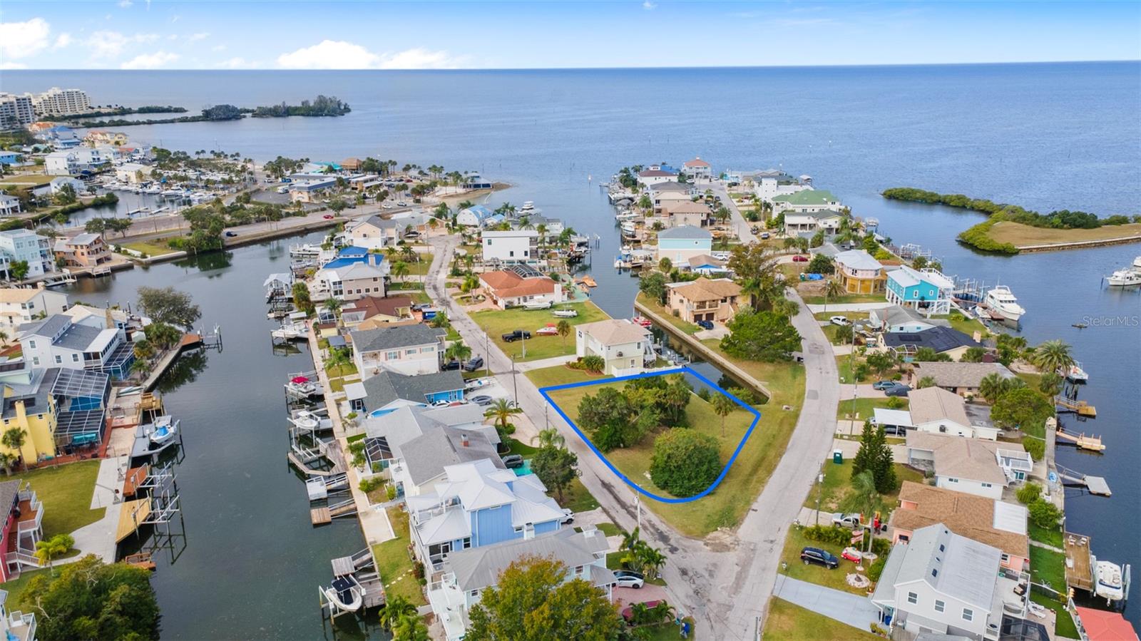 Image 3 of 19 For 6535 Yvette Drive