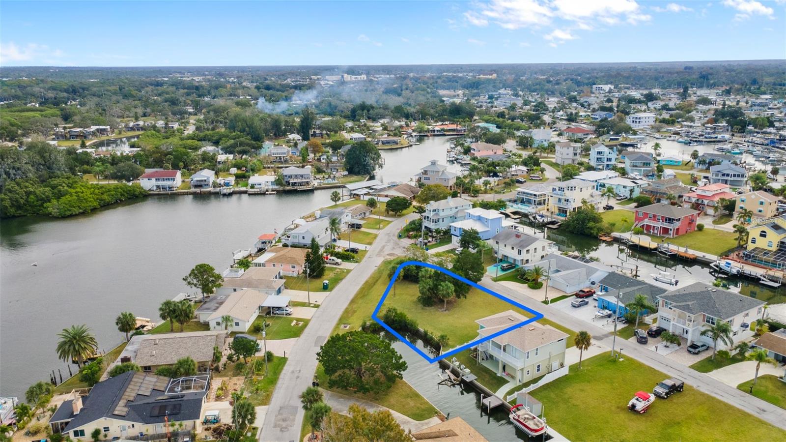 Image 8 of 19 For 6535 Yvette Drive