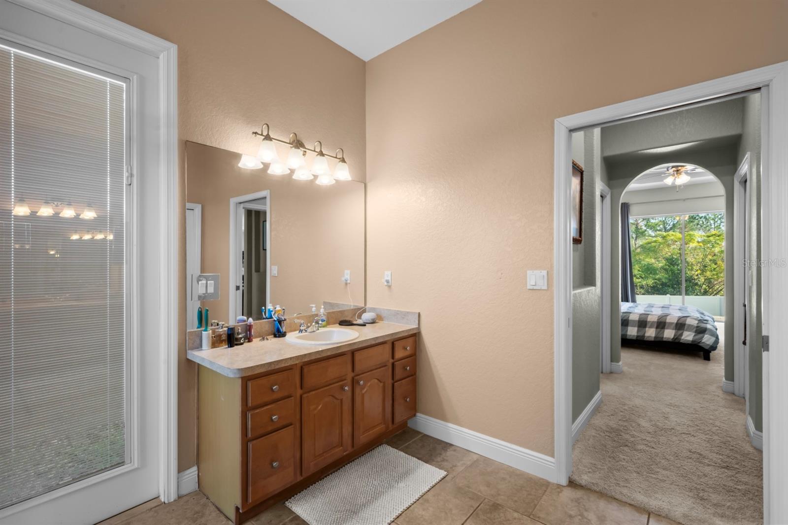 Image 20 of 43 For 2430 Evenglow Avenue