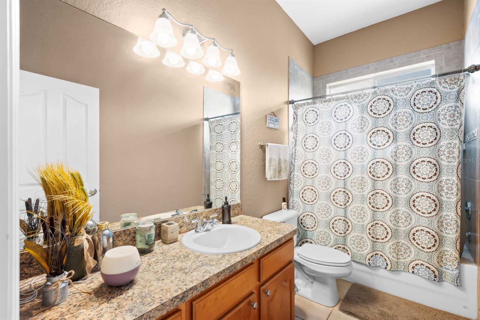 Image 30 of 43 For 2430 Evenglow Avenue