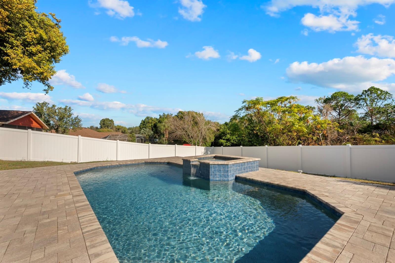 Image 36 of 43 For 2430 Evenglow Avenue