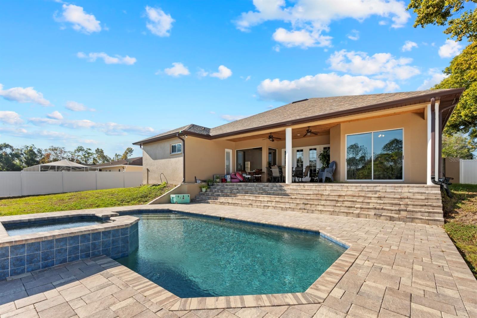 Image 38 of 43 For 2430 Evenglow Avenue