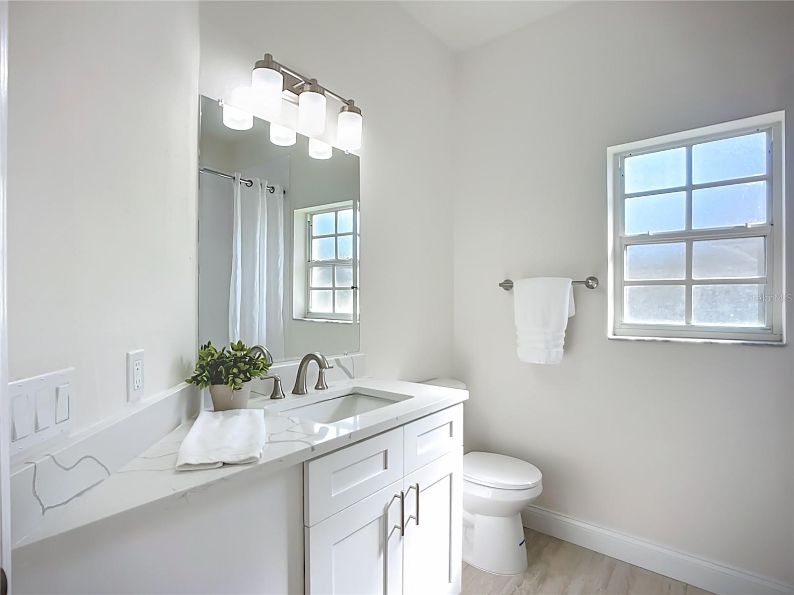 Image 22 of 45 For 2960 Sandringham Place