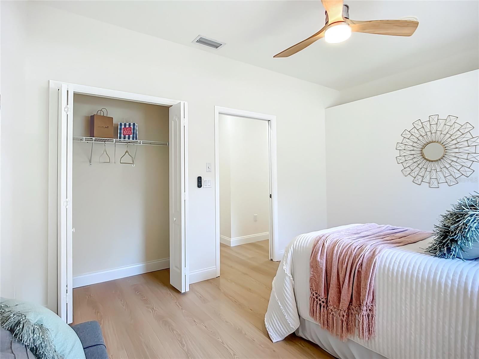 Image 24 of 45 For 2960 Sandringham Place