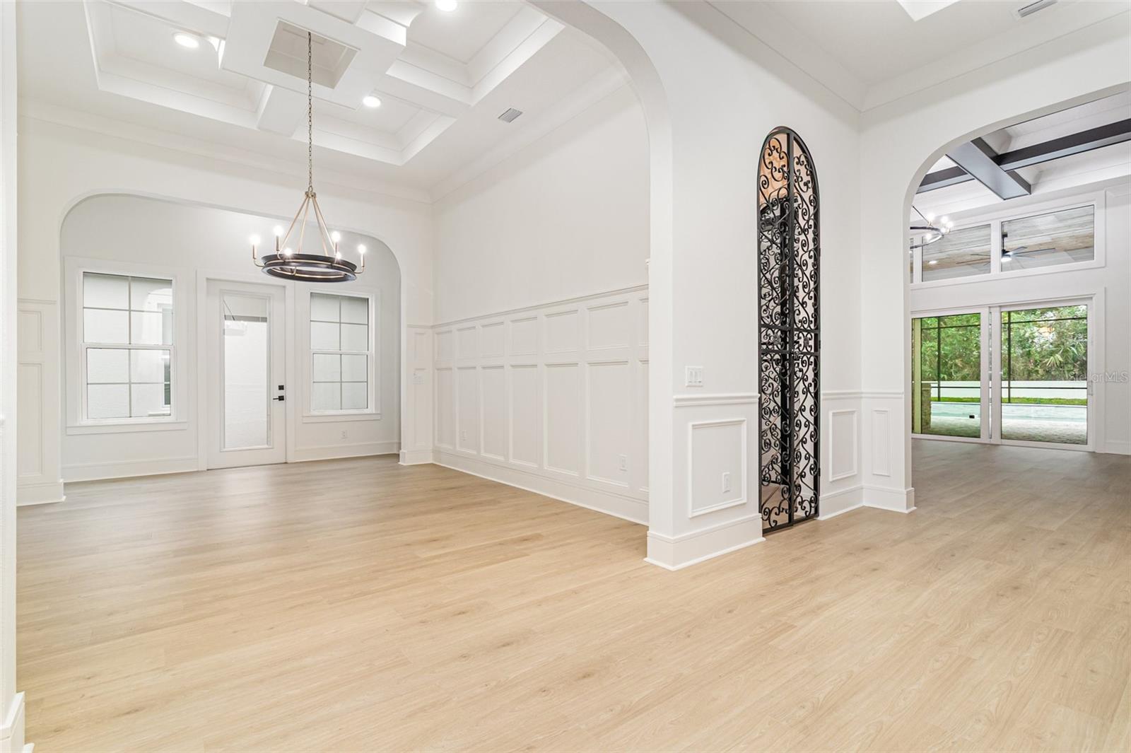 Image 10 of 33 For 101 Hallmark Court