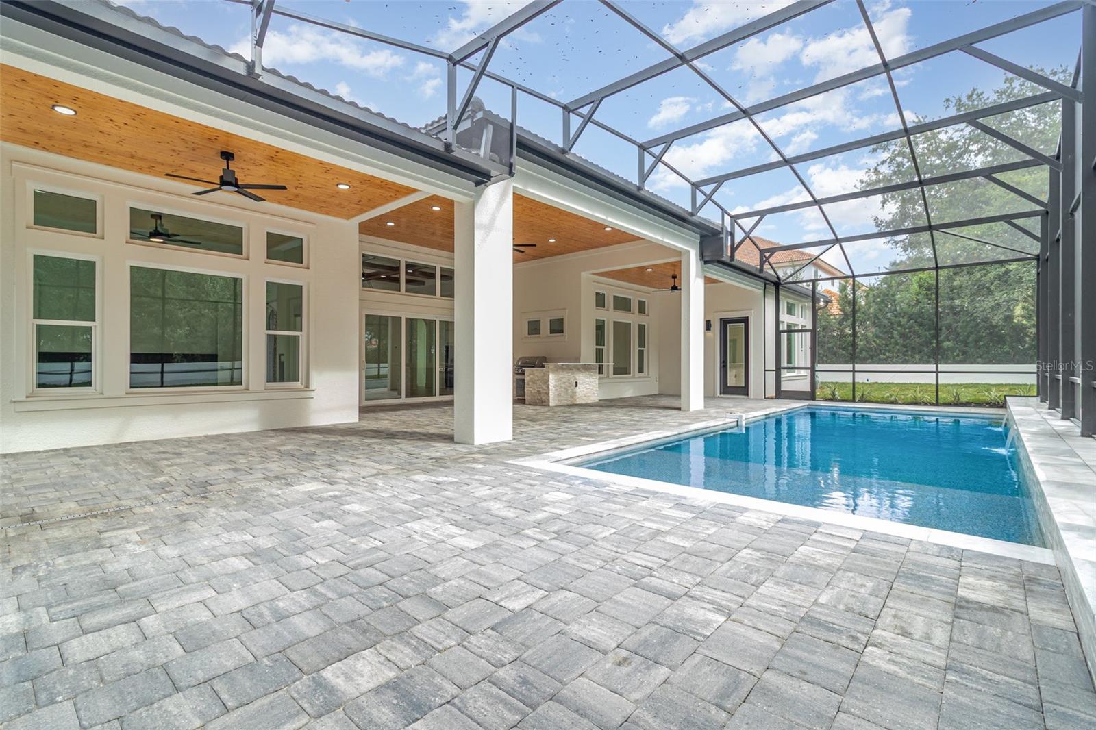 Image 26 of 33 For 101 Hallmark Court