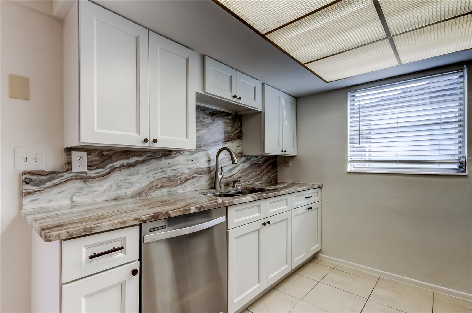 Image 18 of 47 For 5753 Bantam Avenue