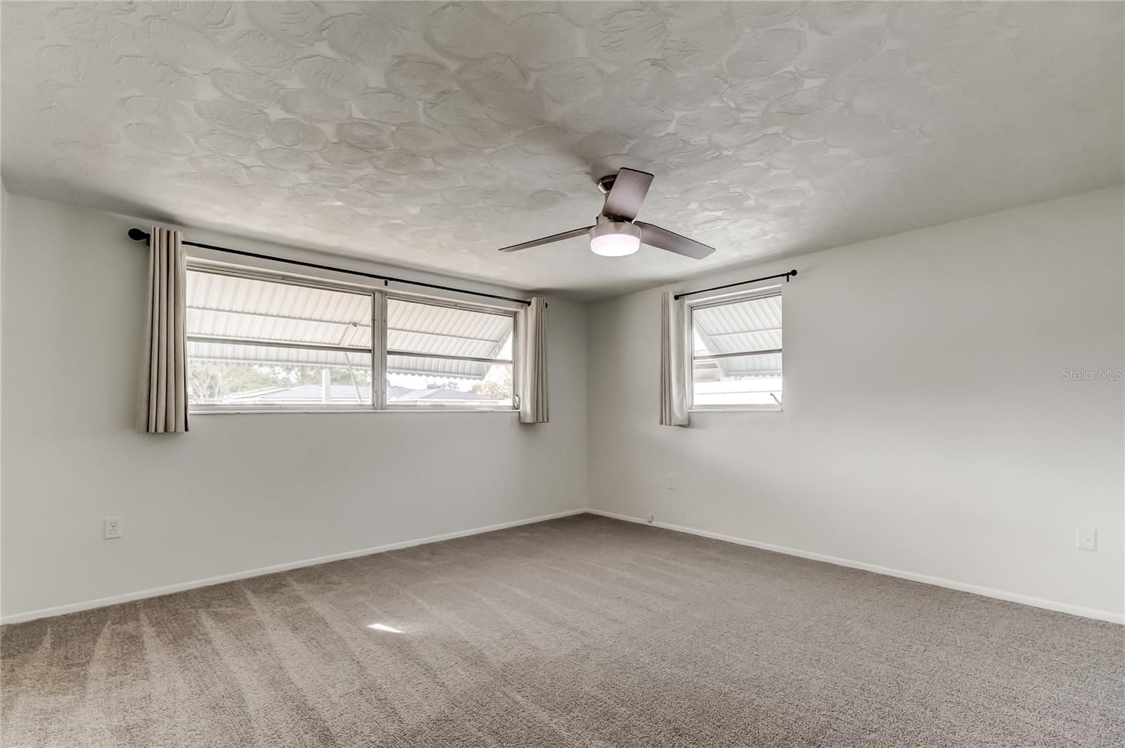 Image 28 of 47 For 5753 Bantam Avenue