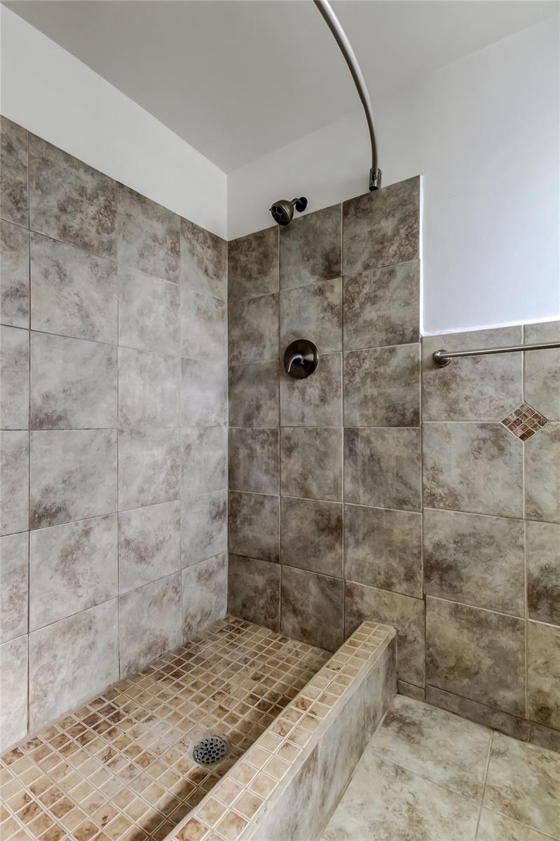 Image 35 of 47 For 5753 Bantam Avenue