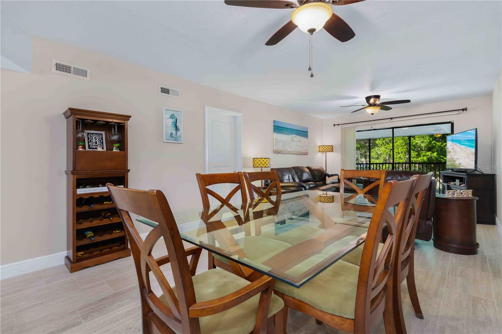 Image 12 of 61 For 2980 Haines Bayshore Road 160