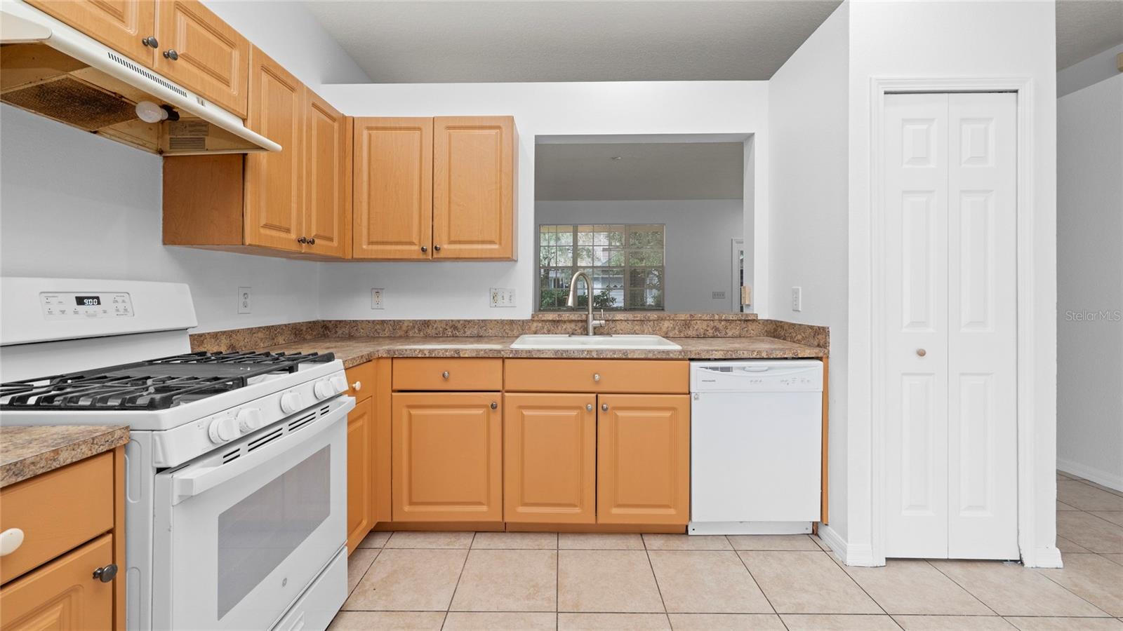 Image 34 of 40 For 7947 Terrace Ridge Drive