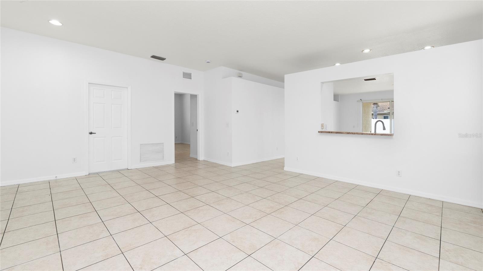 Image 9 of 40 For 7947 Terrace Ridge Drive