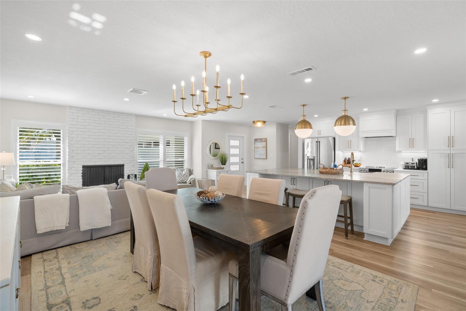 Image 19 of 47 For 280 Julia Circle