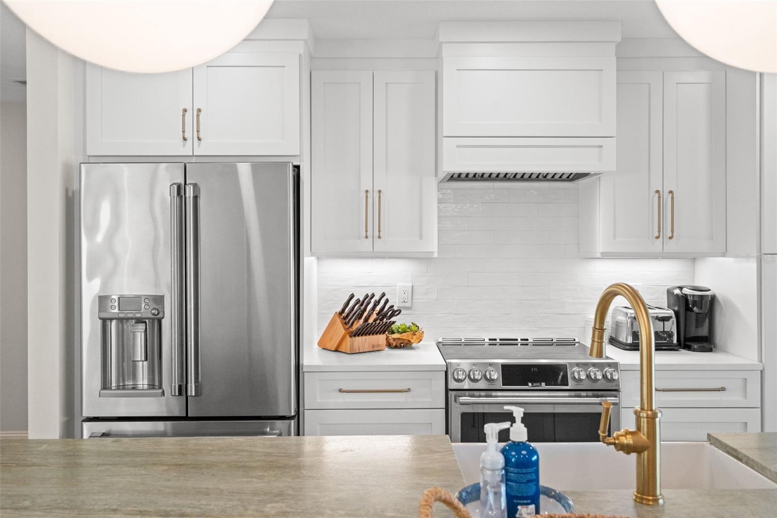 Image 25 of 47 For 280 Julia Circle