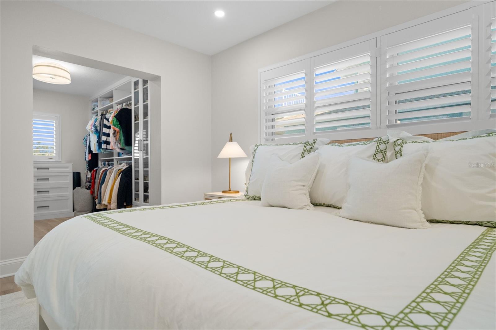 Image 28 of 47 For 280 Julia Circle