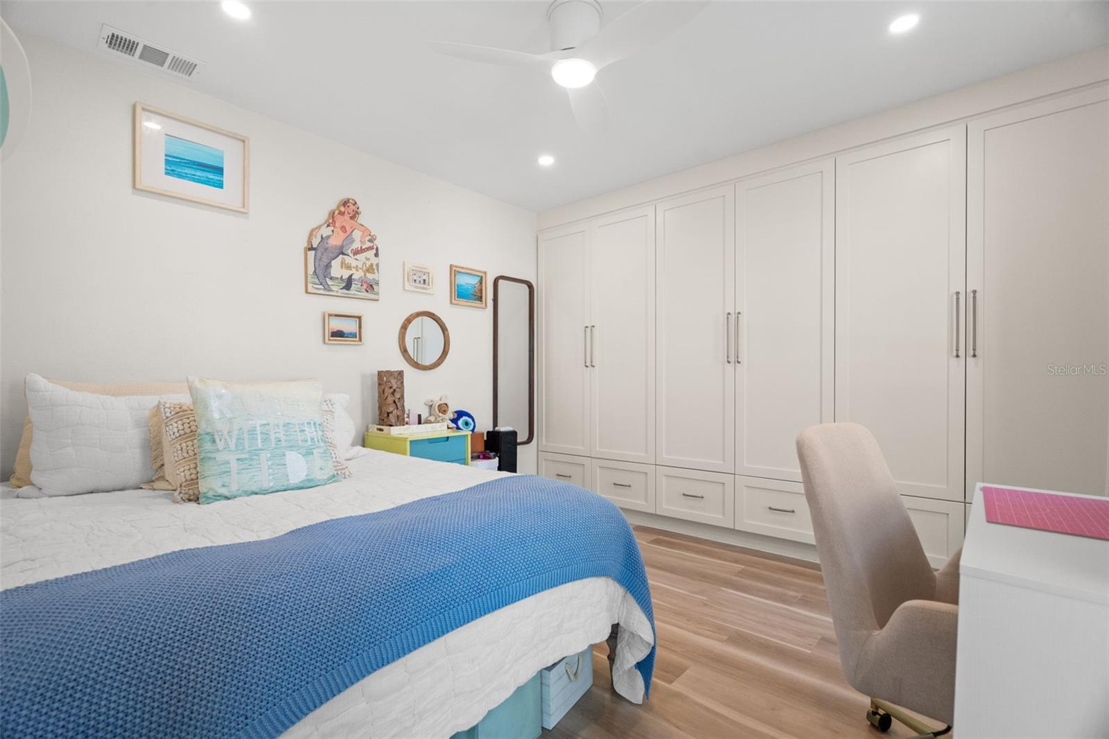 Image 32 of 47 For 280 Julia Circle