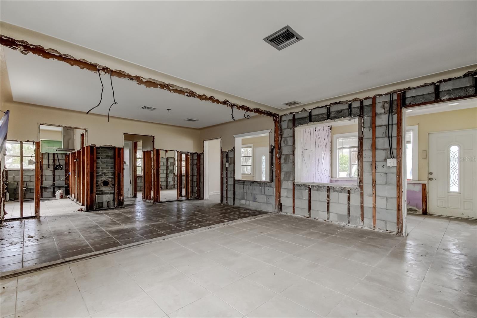 Image 23 of 41 For 245 145th Avenue E