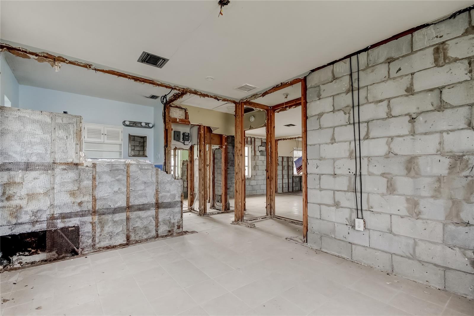 Image 28 of 41 For 245 145th Avenue E