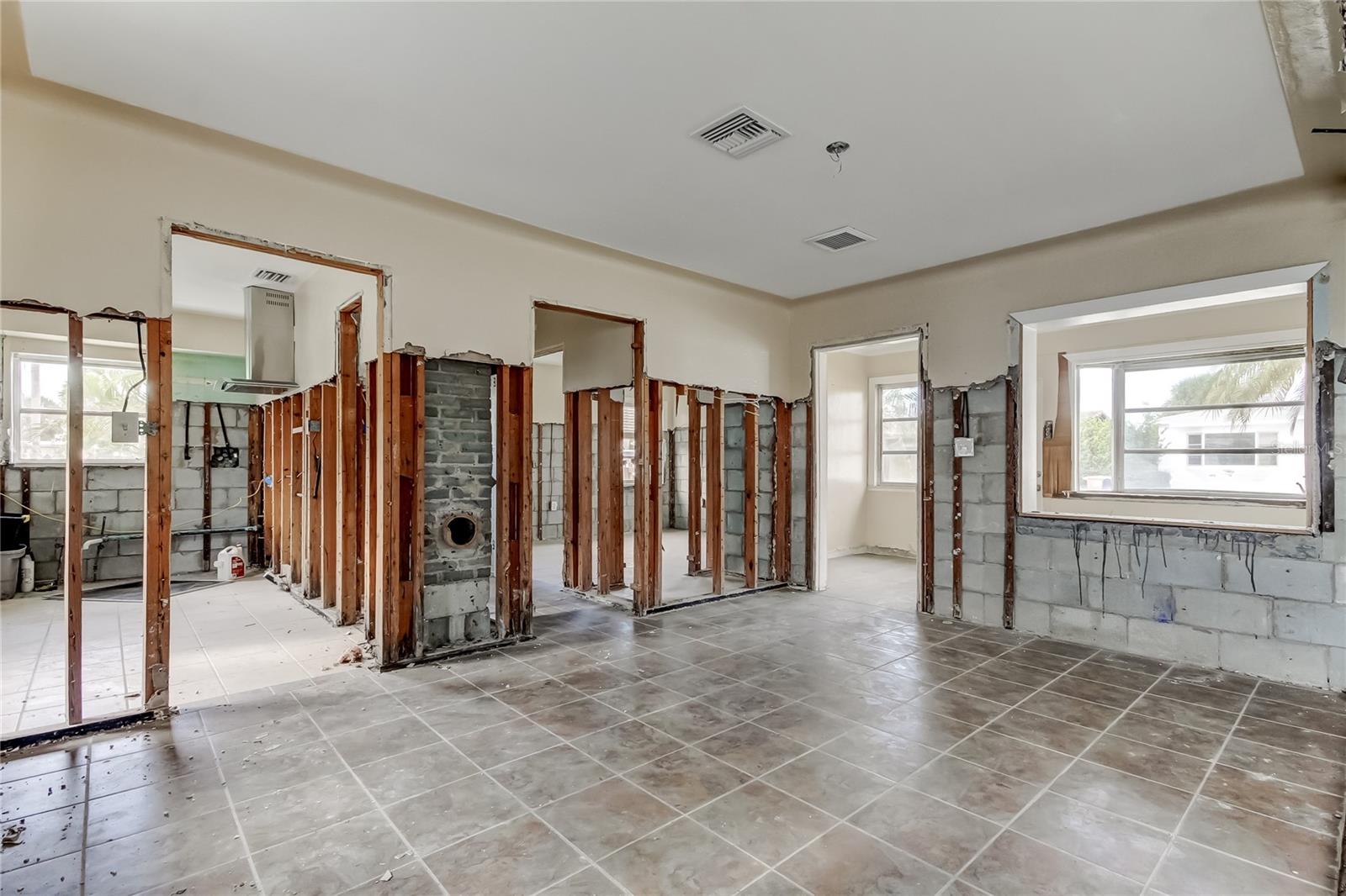 Image 33 of 41 For 245 145th Avenue E