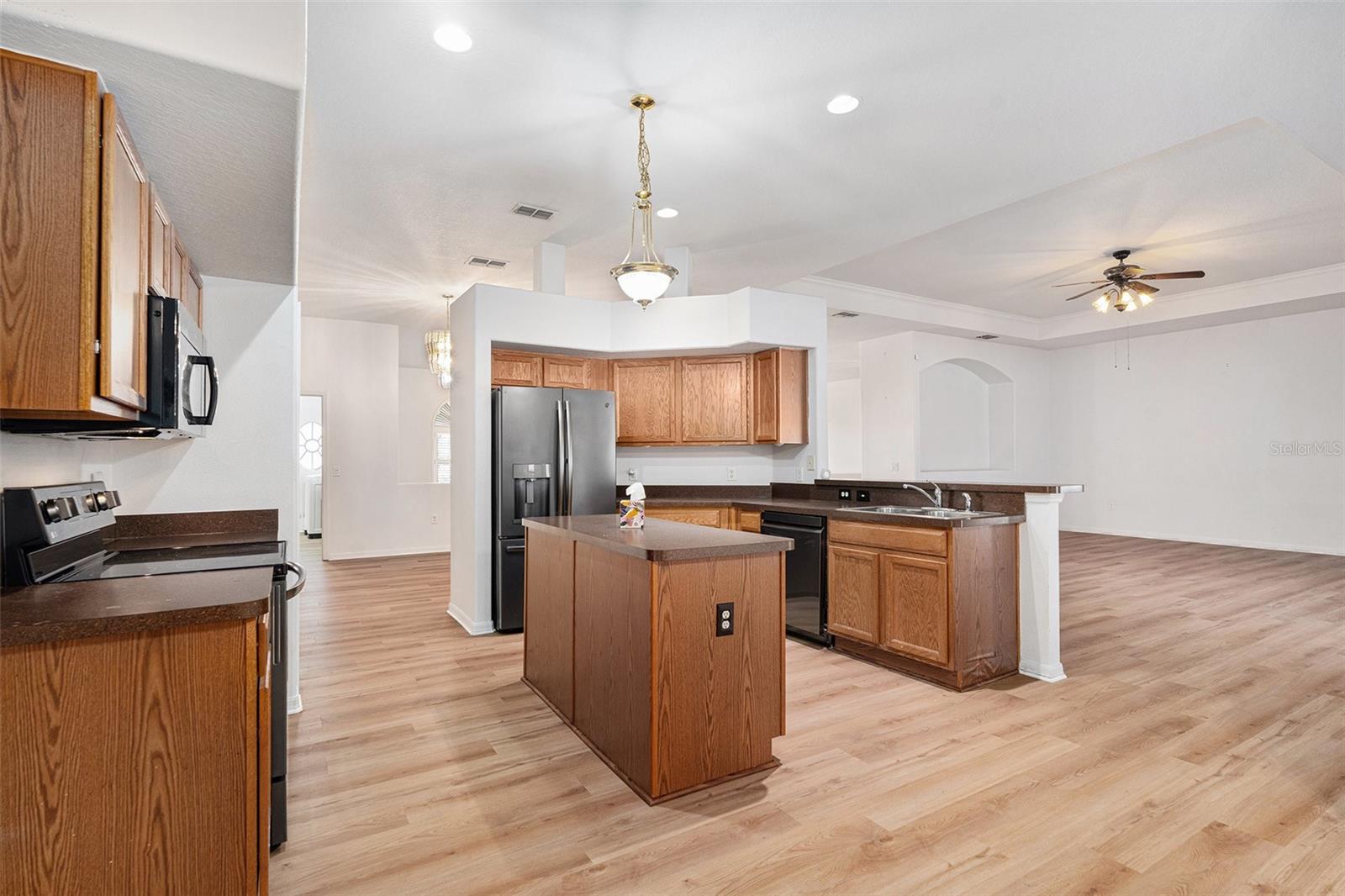 Image 15 of 38 For 7285 Nightwalker Road