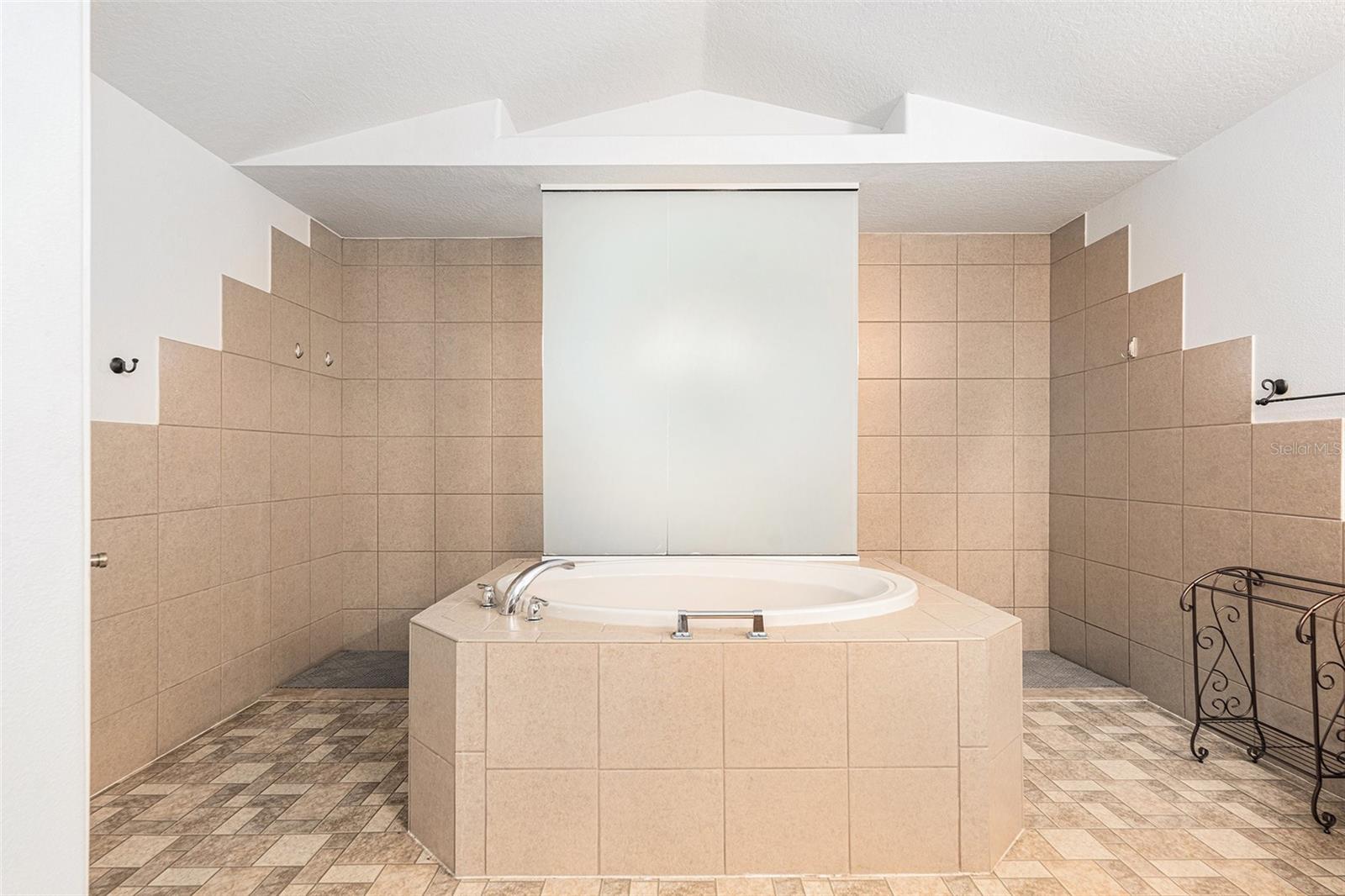 Image 30 of 38 For 7285 Nightwalker Road