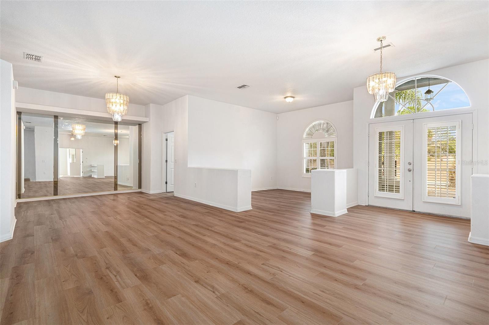 Image 7 of 38 For 7285 Nightwalker Road