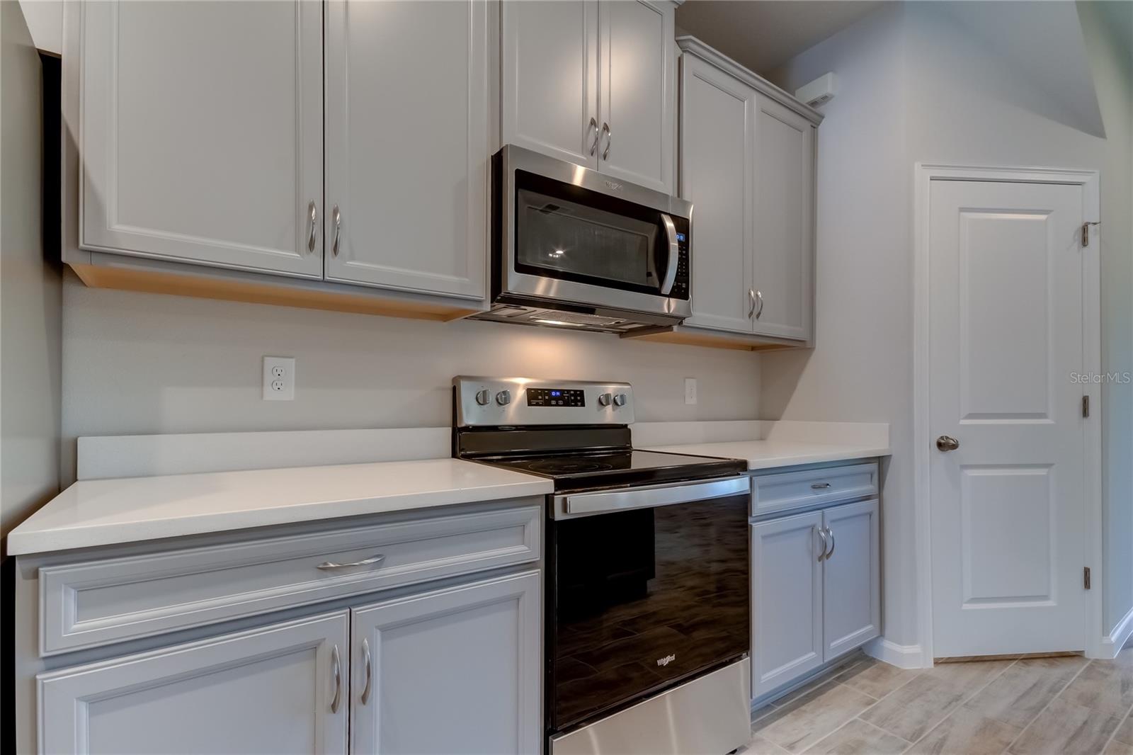 Image 12 of 50 For 8341 Wildflower Glen Avenue