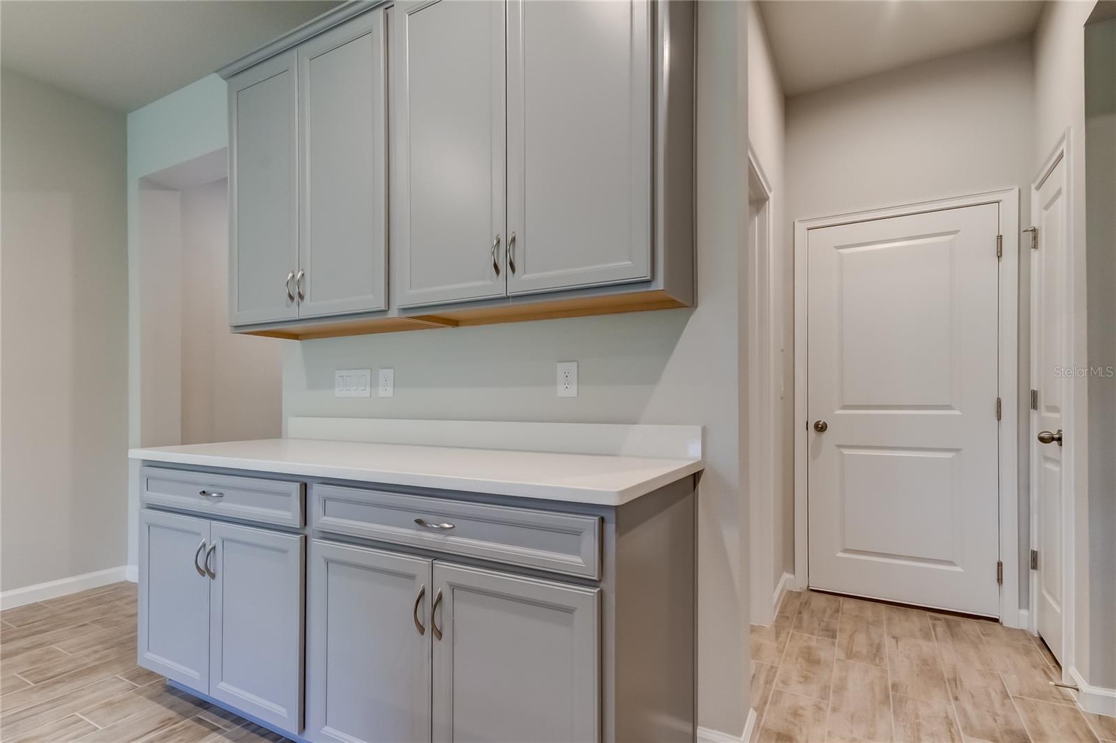 Image 13 of 50 For 8341 Wildflower Glen Avenue