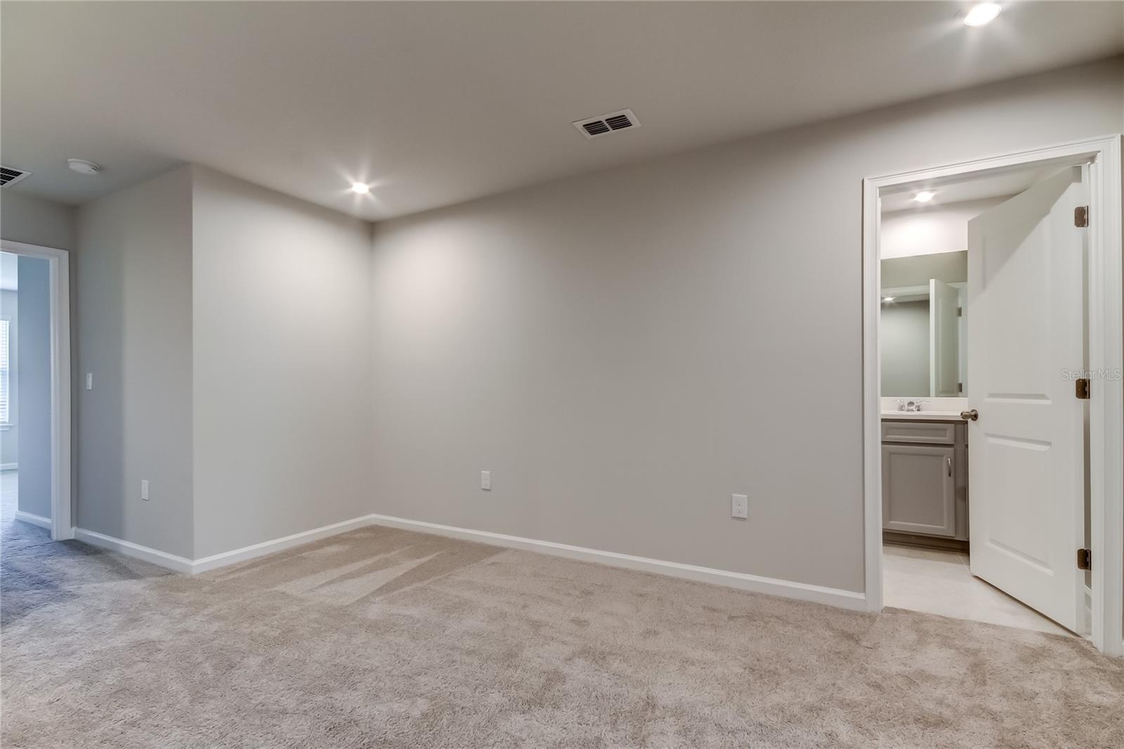 Image 28 of 50 For 8341 Wildflower Glen Avenue